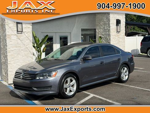 Used 2013 Volkswagen Passat 2.5 SE FWD image 1