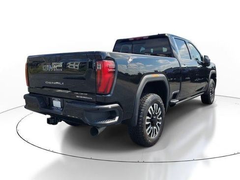 New 2026 GMC Sierra 2500 Denali Ultimate AWD/4WD image 3
