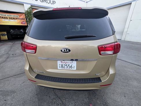 Used 2018 Kia Sedona EX FWD image 8