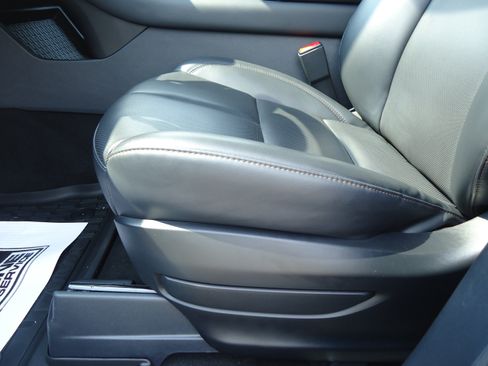 Used 2026 Lincoln Aviator AWD w/ Jet Appearance Package image 24