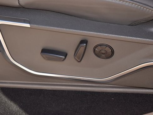 Used 2026 Ford F450 Platinum w/ Platinum Plus Package image 38