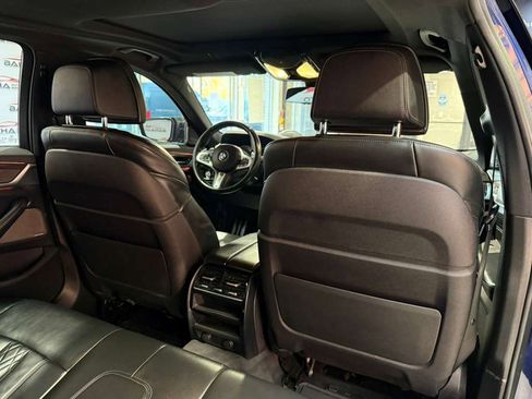 Used 2019 BMW M550i xDrive w/ Premium Package 2 image 60