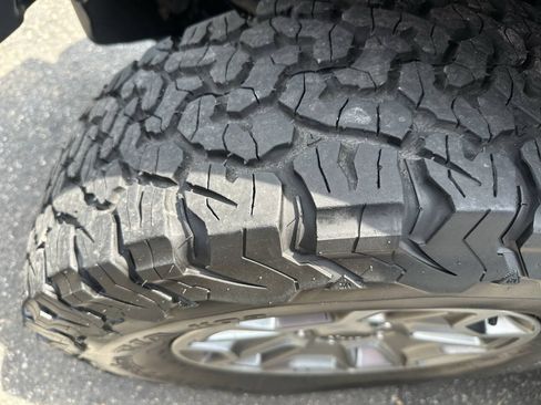 Used 2013 Jeep Wrangler Rubicon w/ Connectivity Group AWD/4WD image 18