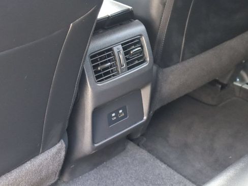 Used 2023 Nissan Rogue SV w/ SV Premium B Package FWD image 19