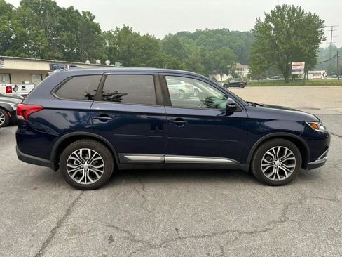 Used 2018 Mitsubishi Outlander SEL AWD/4WD image 9