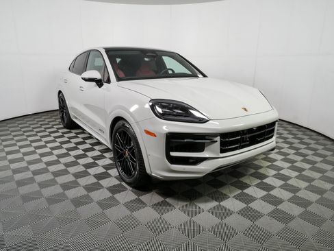 New 2026 Porsche Cayenne GTS AWD/4WD image 29