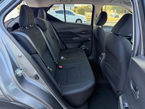 Used 2022 Nissan Kicks SV image 16