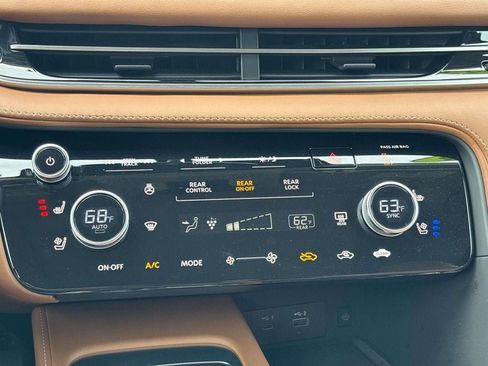 Certified 2023 INFINITI QX60 Sensory w/ Vision Package AWD/4WD image 27