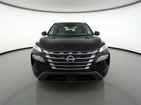 Used 2025 Nissan Rogue SV FWD image 2