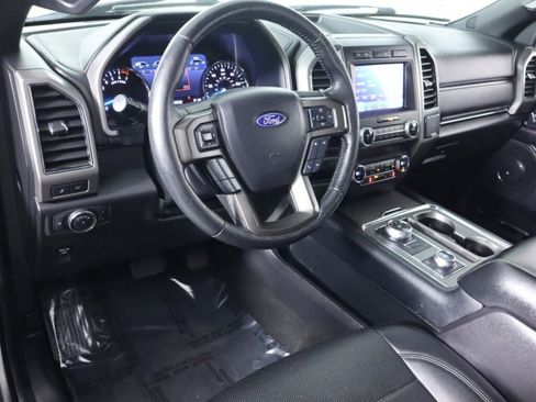 Used 2020 Ford Expedition Max XLT w/ Equipment Group 202A AWD/4WD image 9