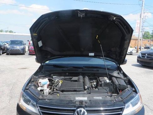 Used 2016 Volkswagen Jetta S FWD image 9