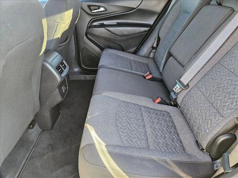 Used 2024 Chevrolet Equinox LT image 17