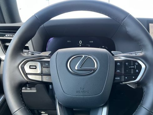 Used 2026 Lexus GX 550 w/ Cold Area Package AWD/4WD image 43