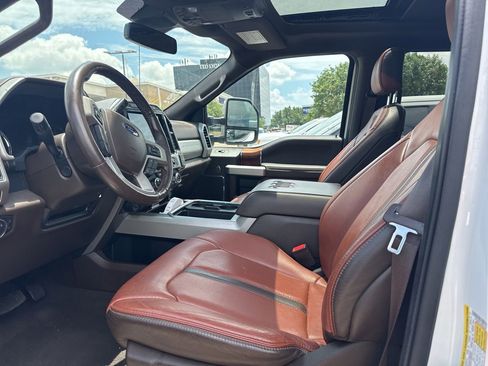 Used 2022 Ford F350 King Ranch w/ King Ranch Ultimate Package AWD/4WD image 8