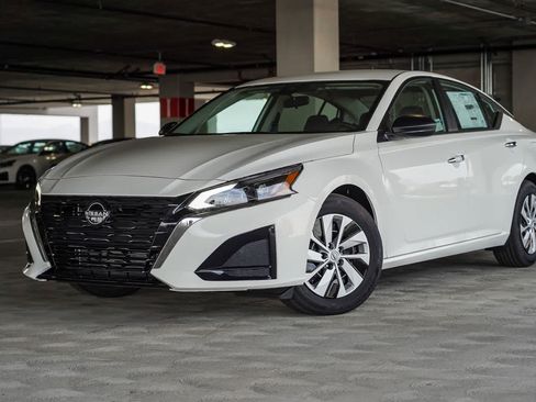 New 2025 Nissan Altima 2.5 S FWD image 1