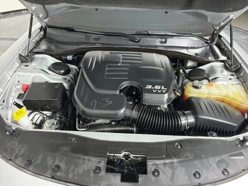 Used 2022 Dodge Charger SXT RWD image 24