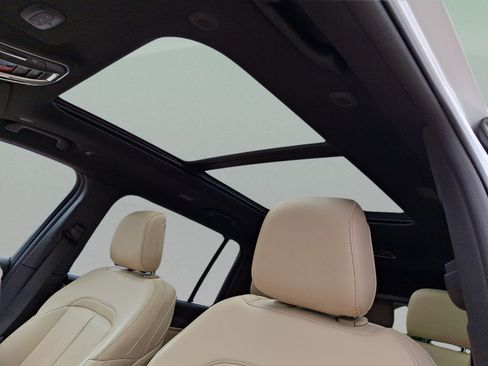 Certified 2023 Jeep Grand Cherokee L Limited w/ Luxury Tech Group II AWD/4WD image 13