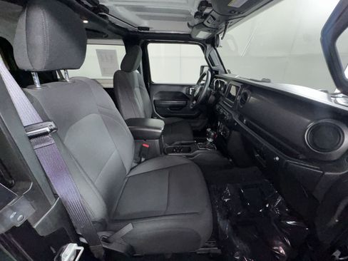 Used 2023 Jeep Wrangler Sport AWD/4WD image 25