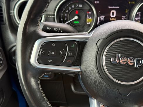 Used 2021 Jeep Wrangler Unlimited Sahara w/ Dual Top Group image 25