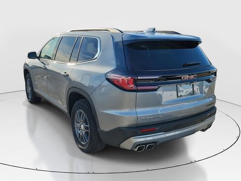 Used 2025 GMC Acadia Elevation image 3