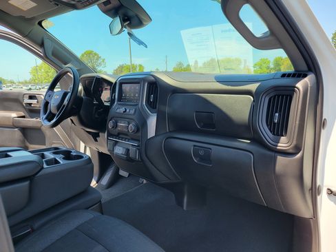 Used 2022 Chevrolet Silverado 1500 Custom image 30