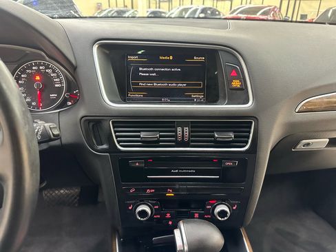 Used 2017 Audi Q5 2.0T Premium image 26