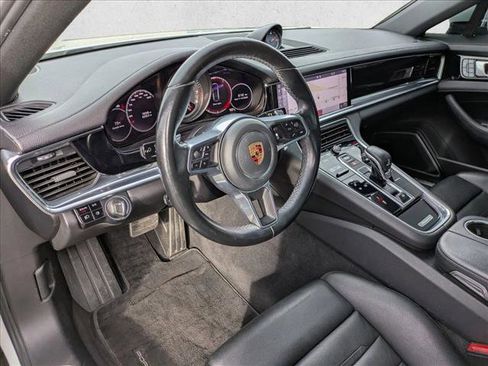 Used 2018 Porsche Panamera 4S image 10