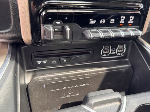 Used 2019 RAM 3500 Laramie AWD/4WD image 30