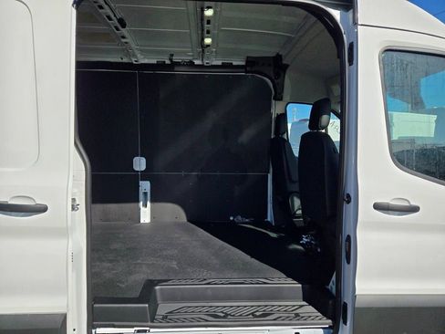 New 2026 Ford Transit 250 148 Medium Roof w/ Load Area Protection Package RWD image 6