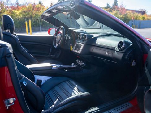 Used 2013 Ferrari California Convertible 2D image 8