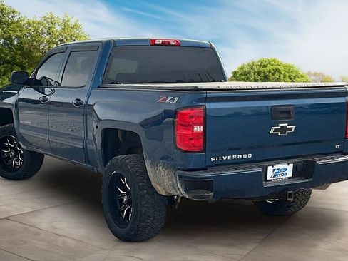 Used 2018 Chevrolet Silverado 1500 LT AWD/4WD image 9