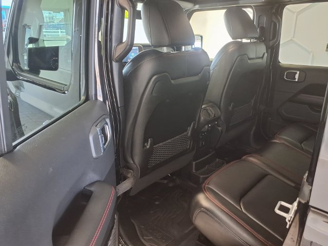 Used 2025 Jeep Wrangler Unlimited Rubicon AWD/4WD image 19