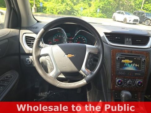 Used 2014 Chevrolet Traverse LT AWD/4WD image 15
