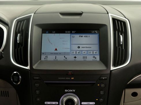 Used 2017 Ford Edge Titanium w/ Equipment Group 301A AWD/4WD image 18