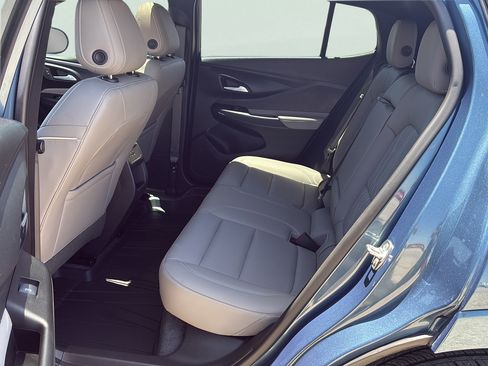 Used 2025 Buick Envista Avenir FWD image 25