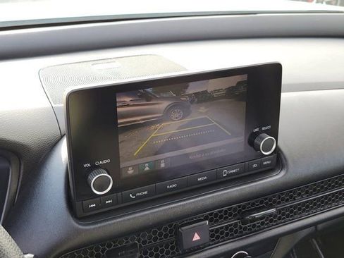 Used 2023 Honda HR-V LX image 26