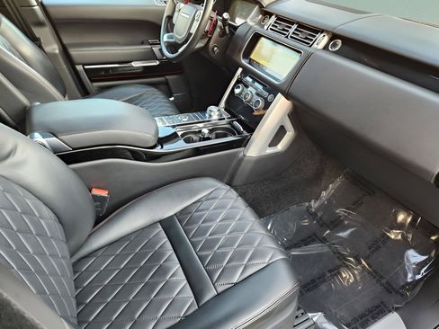 Used 2017 Land Rover Range Rover SV Autobiography Dynamic image 9