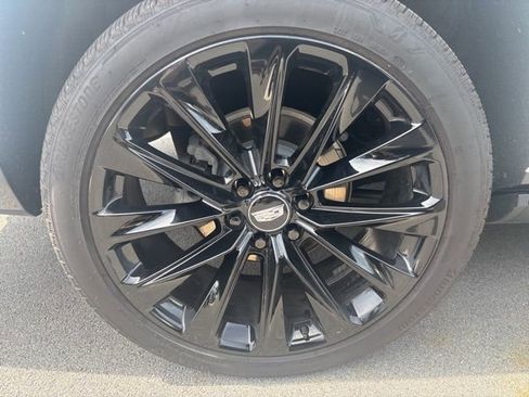Used 2025 Cadillac Escalade Sport Platinum w/ LPO, Floor Liner Package AWD/4WD image 14