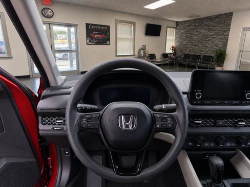 Used 2024 Honda Accord EX image 9