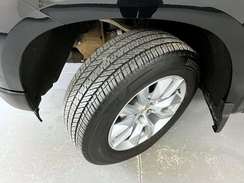 Certified 2025 Chevrolet Silverado 1500 Custom image 23