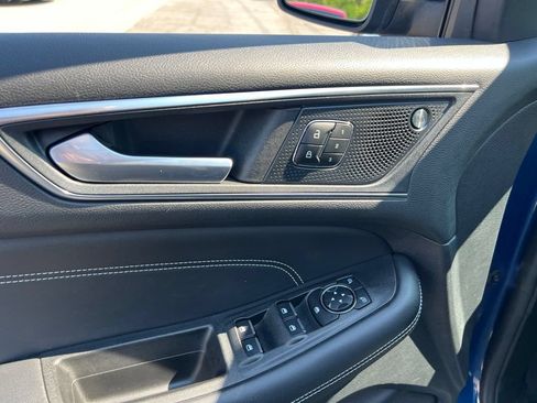 Used 2021 Ford Edge Titanium w/ Equipment Group 301A AWD/4WD image 21