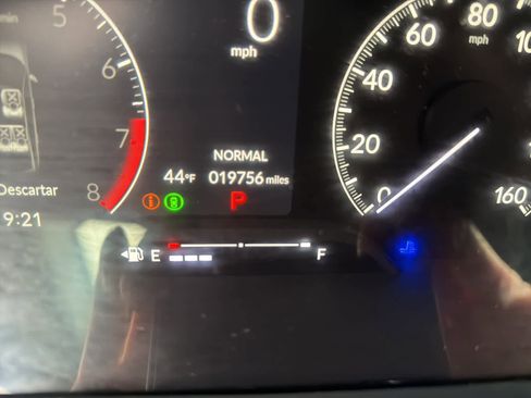 Used 2024 Honda Civic Sport image 2