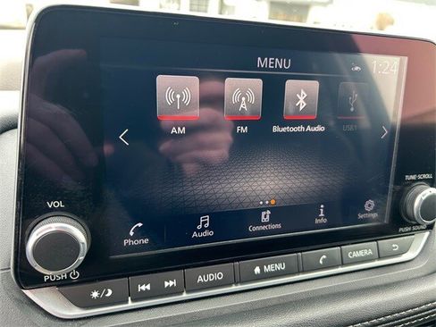 Used 2023 Nissan Rogue SV image 18