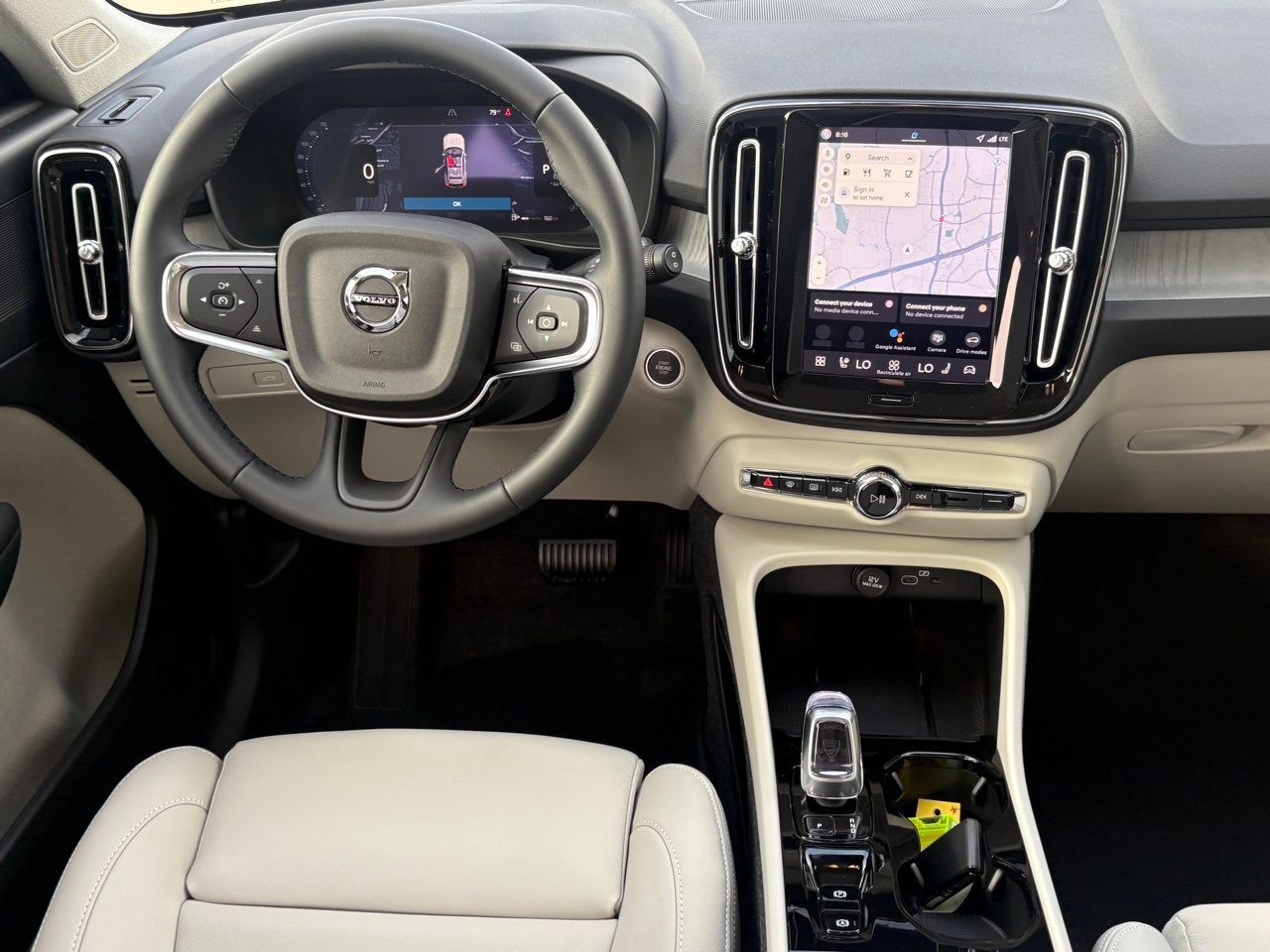 New 2026 Volvo XC40 B5 Plus w/ Protection Package Premier AWD/4WD image 8