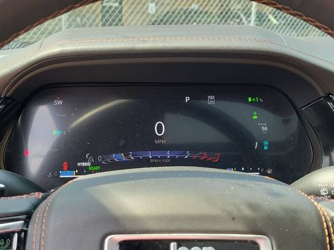Certified 2024 Jeep Grand Cherokee Summit AWD/4WD image 29