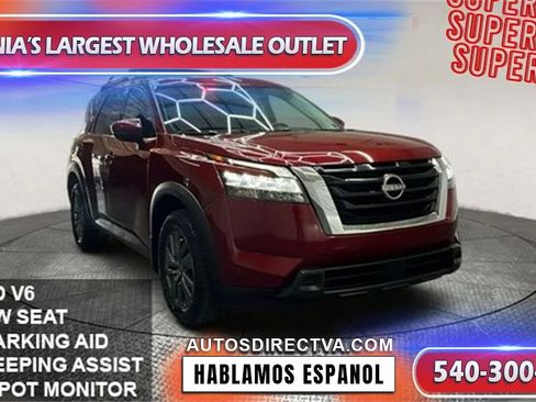 Used 2022 Nissan Pathfinder SV image 1