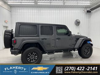 Used 2025 Jeep Wrangler Unlimited Sport AWD/4WD video 2