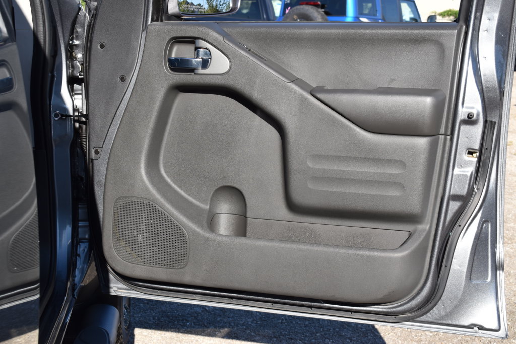 Used 2019 Nissan Frontier PRO-4X AWD/4WD image 32