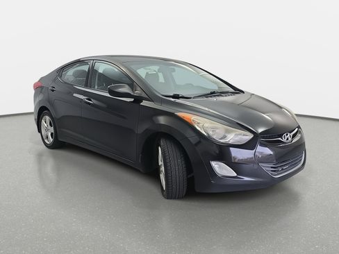 Used 2013 Hyundai Elantra GLS w/ Preferred Pkg image 3