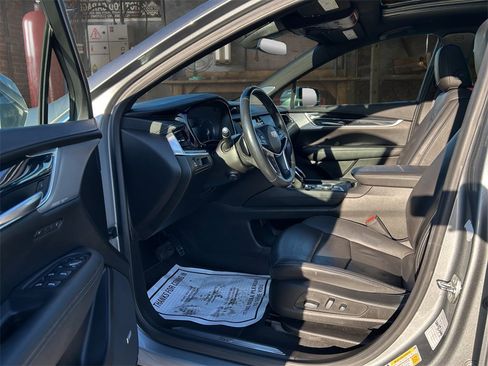 Used 2024 Cadillac XT5 Premium Luxury image 13
